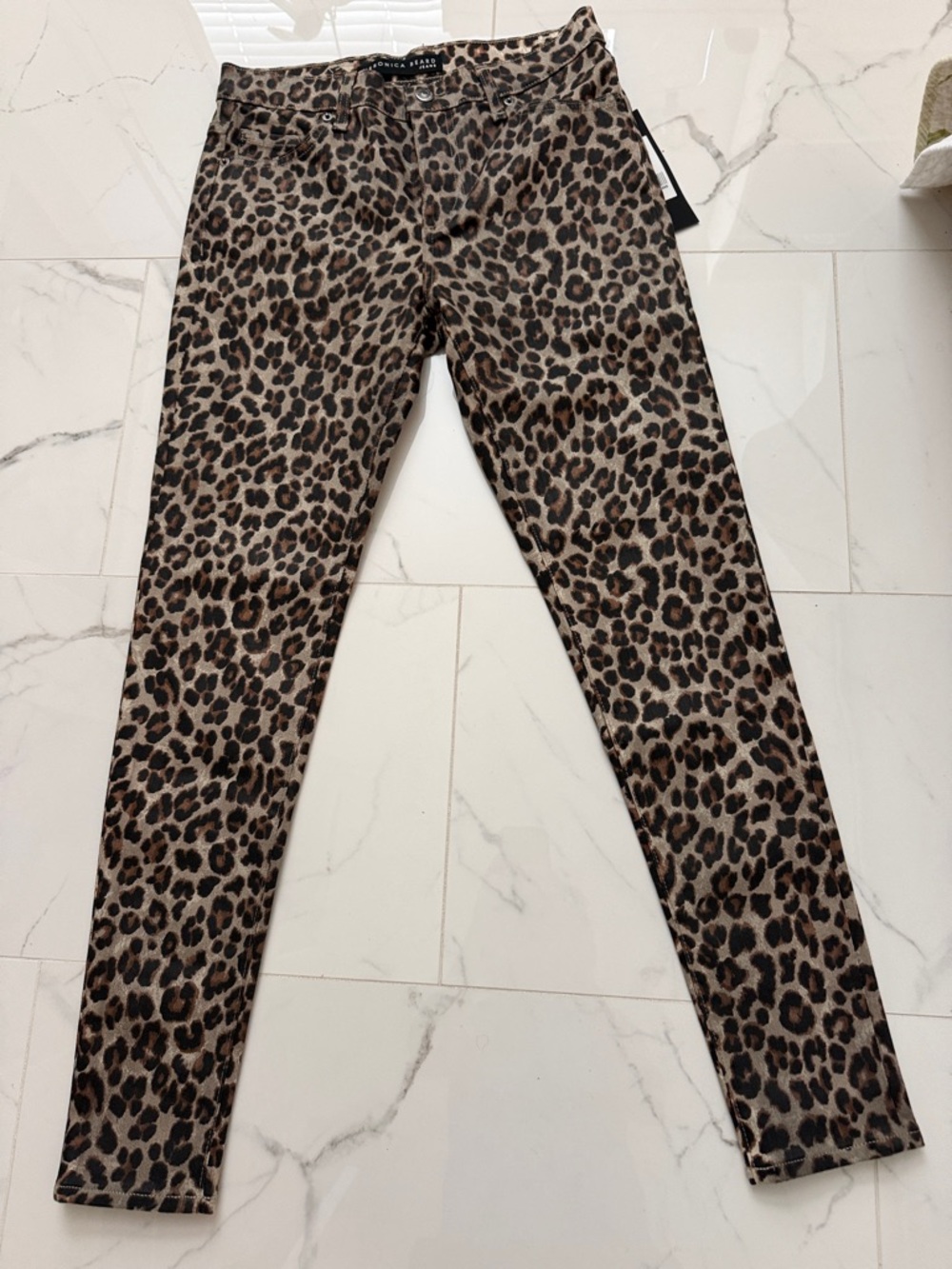 Veronica Beard Leopard Print , Brooks Skinny Mid Rise ,Skinny Pockets